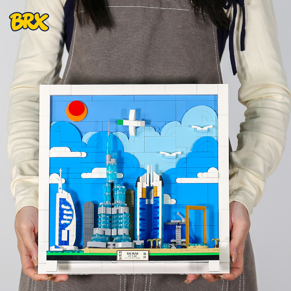 CITY POSTCARD- DUBAI
